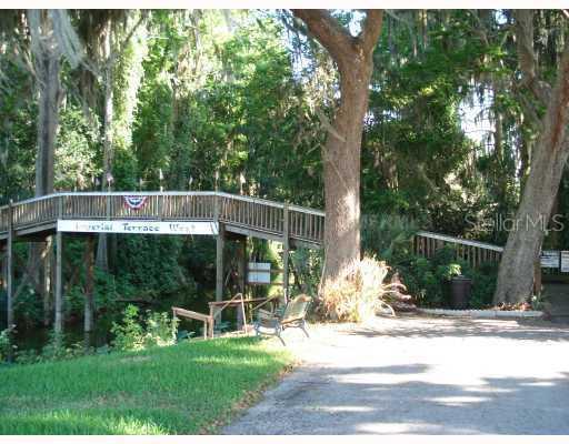 31635 Howard St., Tavares, FL 32778