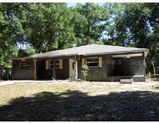 25725 Glenola St., Sorrento, FL 32776
