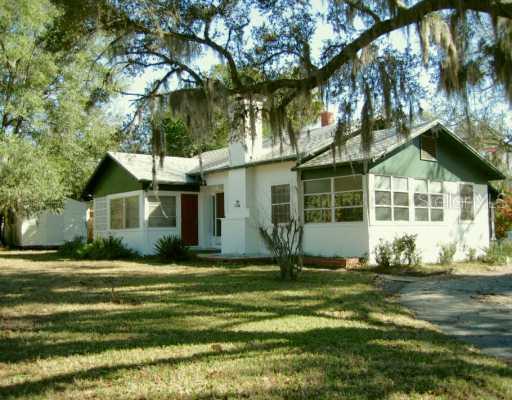 304 E 11th Ave., Mount Dora, FL 32757