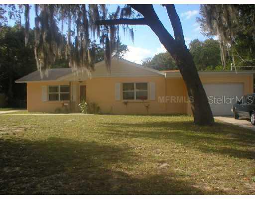 1305 Crestview Dr., Mount Dora, FL 32757