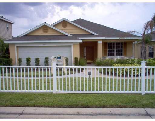 1237 Longville Cir., Tavares, FL 32778