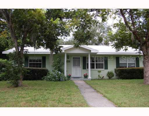 225 N Rhodes St., Mount Dora, FL 32757