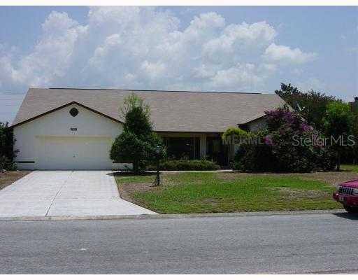 33926 Valencia Dr., Leesburg, FL 34788