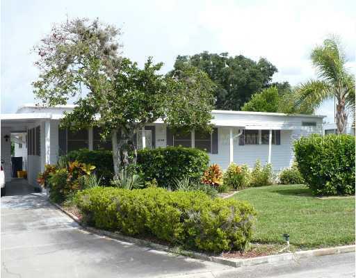 2749 Vindale Rd., Tavares, FL 32778