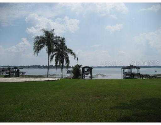 10255 SE Sunset Harbor Rd., Summerfield, FL 34491