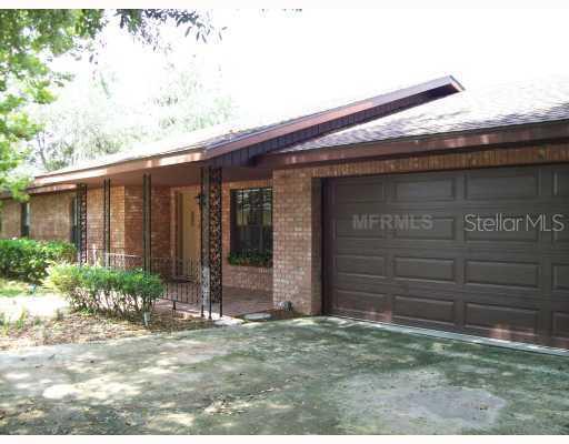 15645 Kezer Rd., Tavares, FL 32778