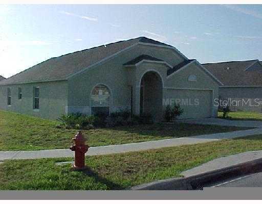 4031 Waltham Forest Dr., Tavares, FL 32778