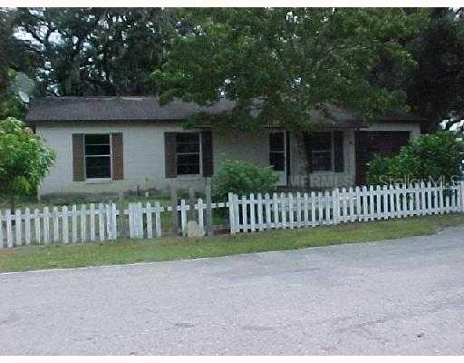 37600 Washington Ave., Umatilla, FL 32784