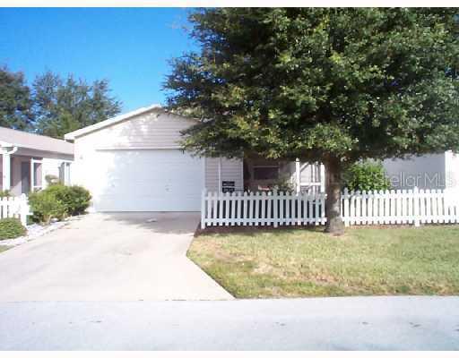 2135 Escobar Ave., The Villages, FL 32159