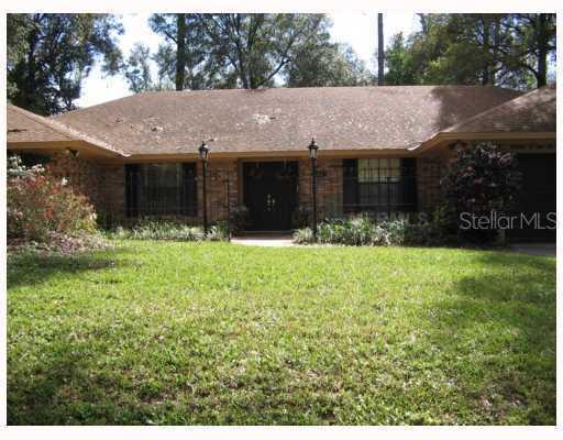 404 Sassafras Ln., Mount Dora, FL 32757