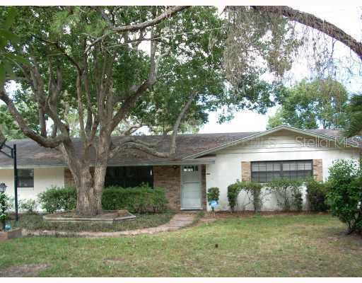 37420 Myrtle Dr., Umatilla, FL 32784