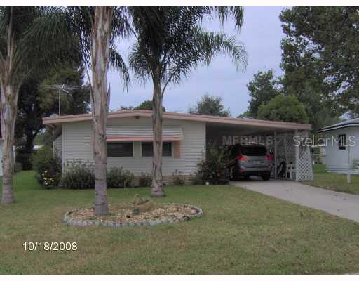 1124 Belmont Cir., Tavares, FL 32778