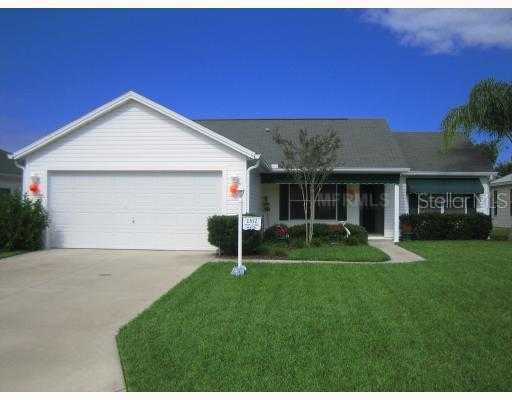 1512 Aquino Ln., The Villages, FL 32159