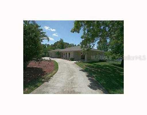 1406 Cove Pl., Tavares, FL 32778