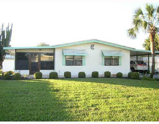 909 Patriot Pl., Tavares, FL 32778