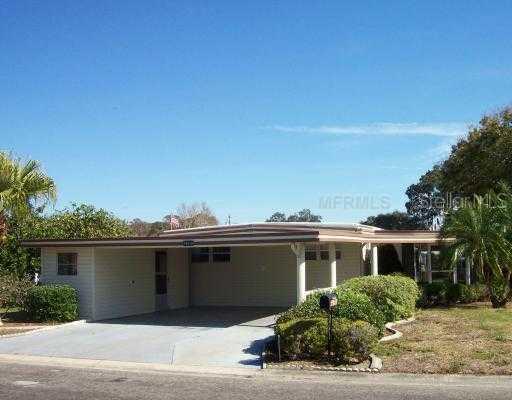 31630 Terrace Dr., Tavares, FL 32778