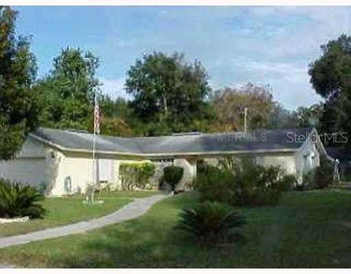 724 Kentucky Ave., Umatilla, FL 32784