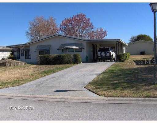 1562 Nassau Cir., Tavares, FL 32778