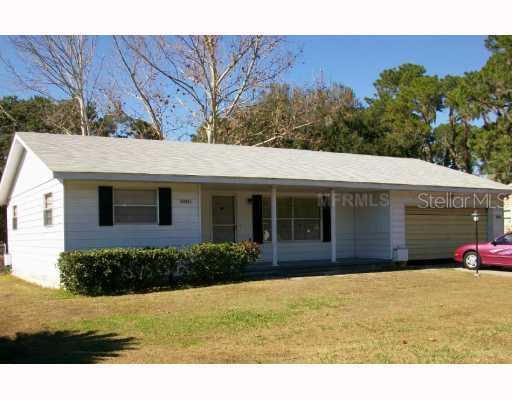 32631 Lake Eustis Dr., Tavares, FL 32778