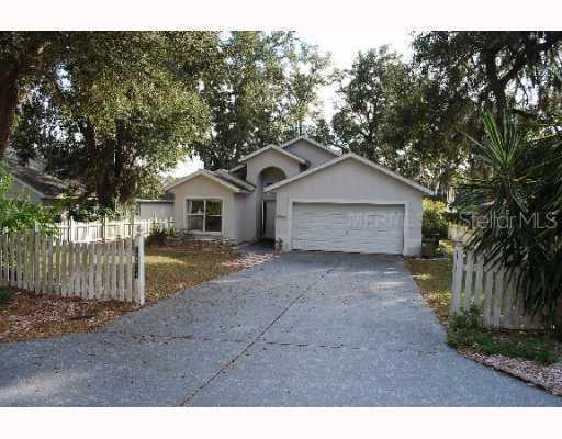 2424 South Ave., Leesburg, FL 34748