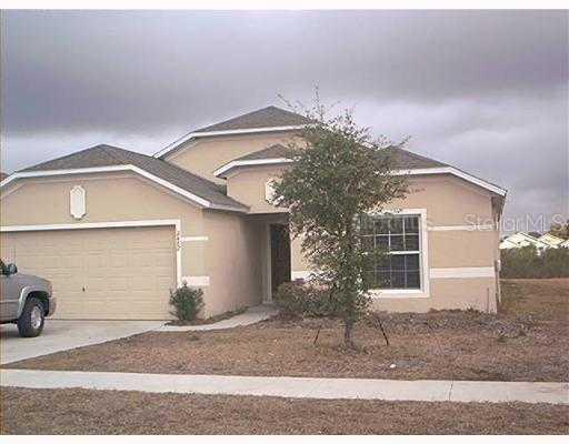 2462 Farringdon Dr., Tavares, FL 32778