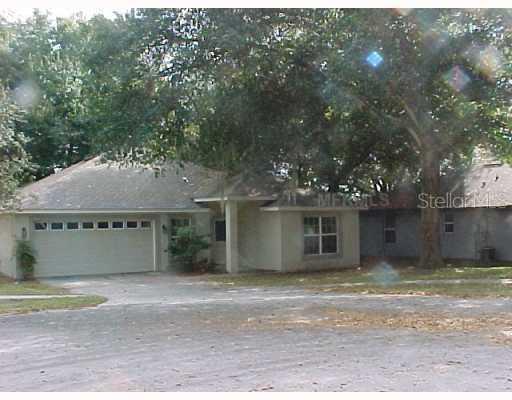 1122 Juniper Ct., Tavares, FL 32778