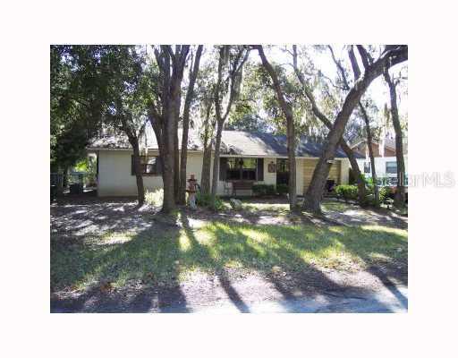 13860 Se Hwy 25, Ocklawaha, FL 32183