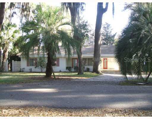 4136 Cr 400, Lake Panasoffkee, FL 33538