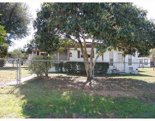 17440 SE 34 Ln., Ocklawaha, FL 32179