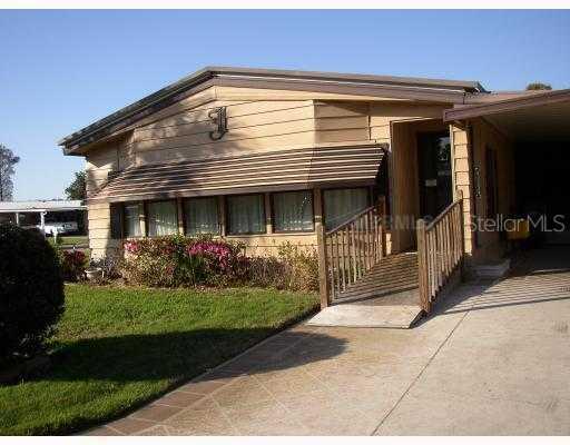 849 Patriot Pl., Tavares, FL 32778