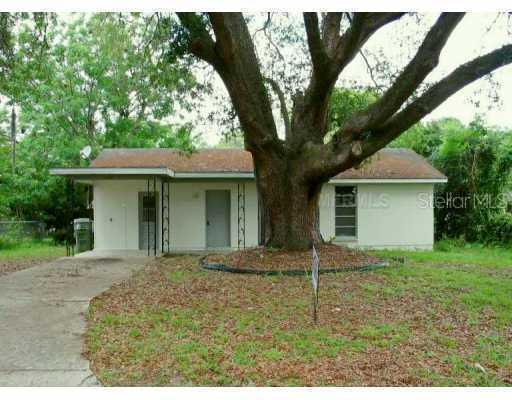 1502 Woodlyn Dr., Leesburg, FL 34748