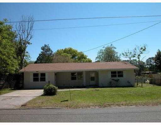 37148 Turner Dr., Umatilla, FL 32784