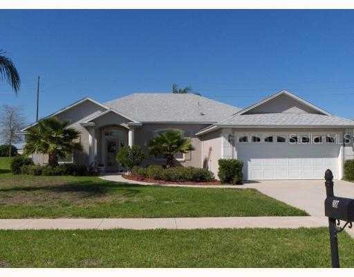 887 Princeton Dr., Clermont, FL 34711