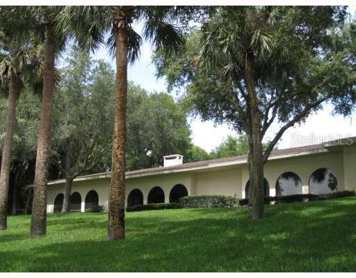 100 S Tremain St. #J-2, Mount Dora, FL 32757