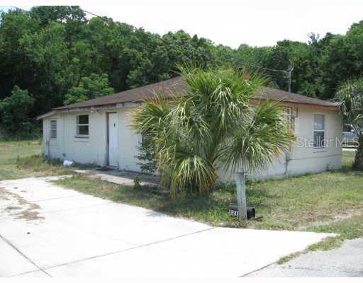 32100 Pike St., Tavares, FL 32778