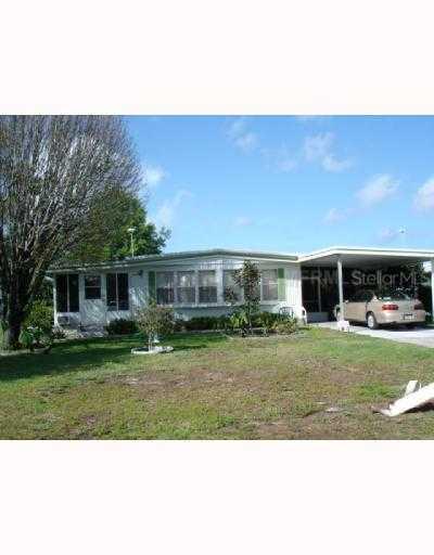 1223 Nassau Cir., Tavares, FL 32778