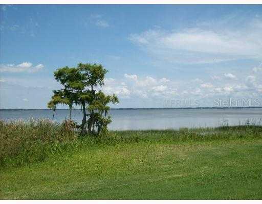 2231 Cypress Ct. #C5, Tavares, FL 32778