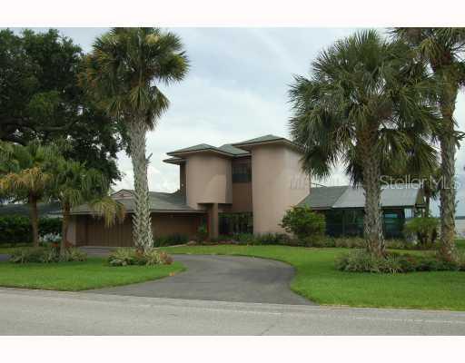 1100 Lake Dora Dr., Tavares, FL 32778