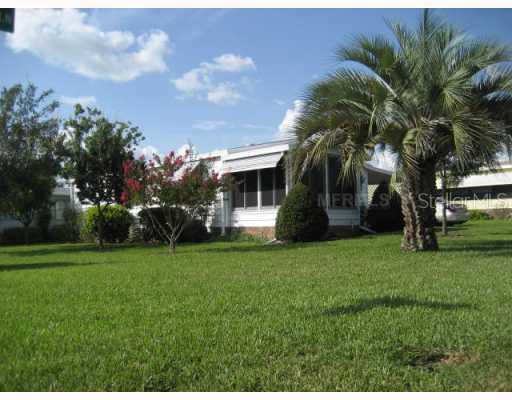 1702 Pebble Beach Ln., The Villages, FL 32159