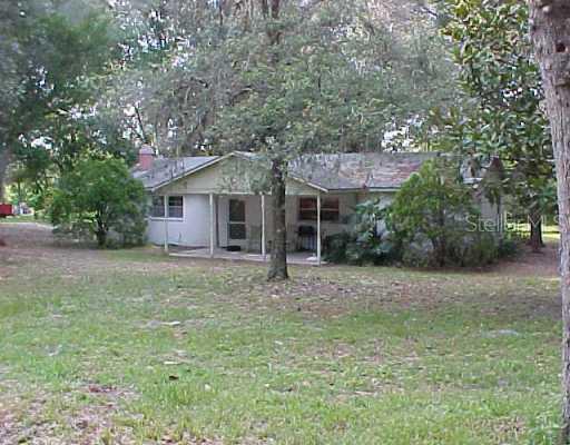 2416 Colonial St., Leesburg, FL 34748