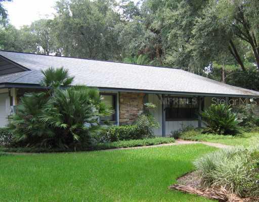 110 Burrel Rd., Eustis, FL 32726