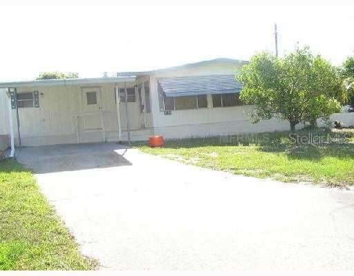 31708 Imperial Dr., Tavares, FL 32778