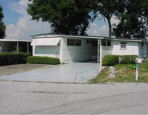 12927 Lake Dora Cir., Tavares, FL 32778