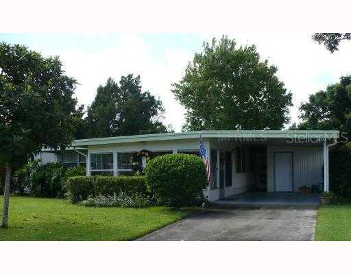 647 Falcon Dr., Tavares, FL 32778