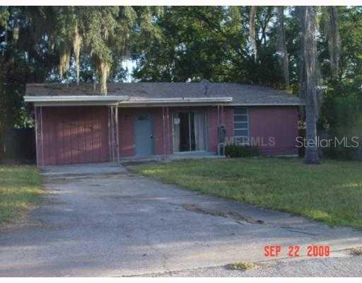 1602 Crest Ave., Leesburg, FL 34748