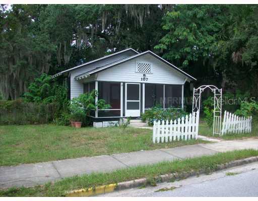 107 S Moss St., Leesburg, FL 34748