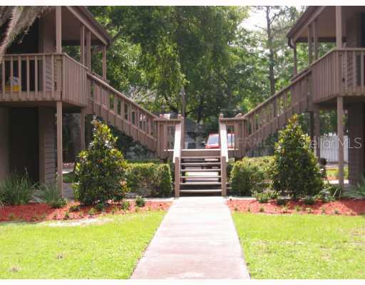 402 N Saint Clair Abrams Ave., Tavares, FL 32778