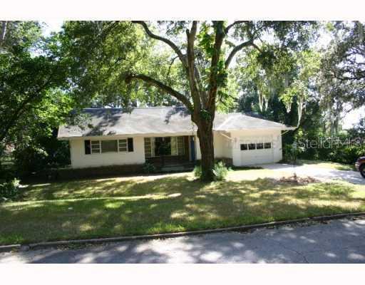 2432 Broadvue Ave., Eustis, FL 32726