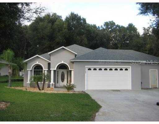 25549 Exmoor Dr., Sorrento, FL 32776