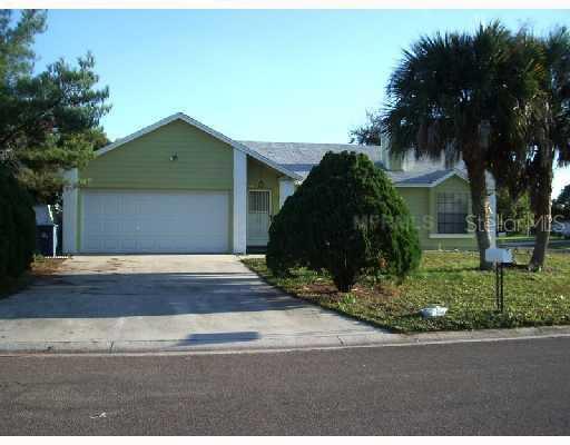 100 Foxwood Ct., Kissimmee, FL 34743